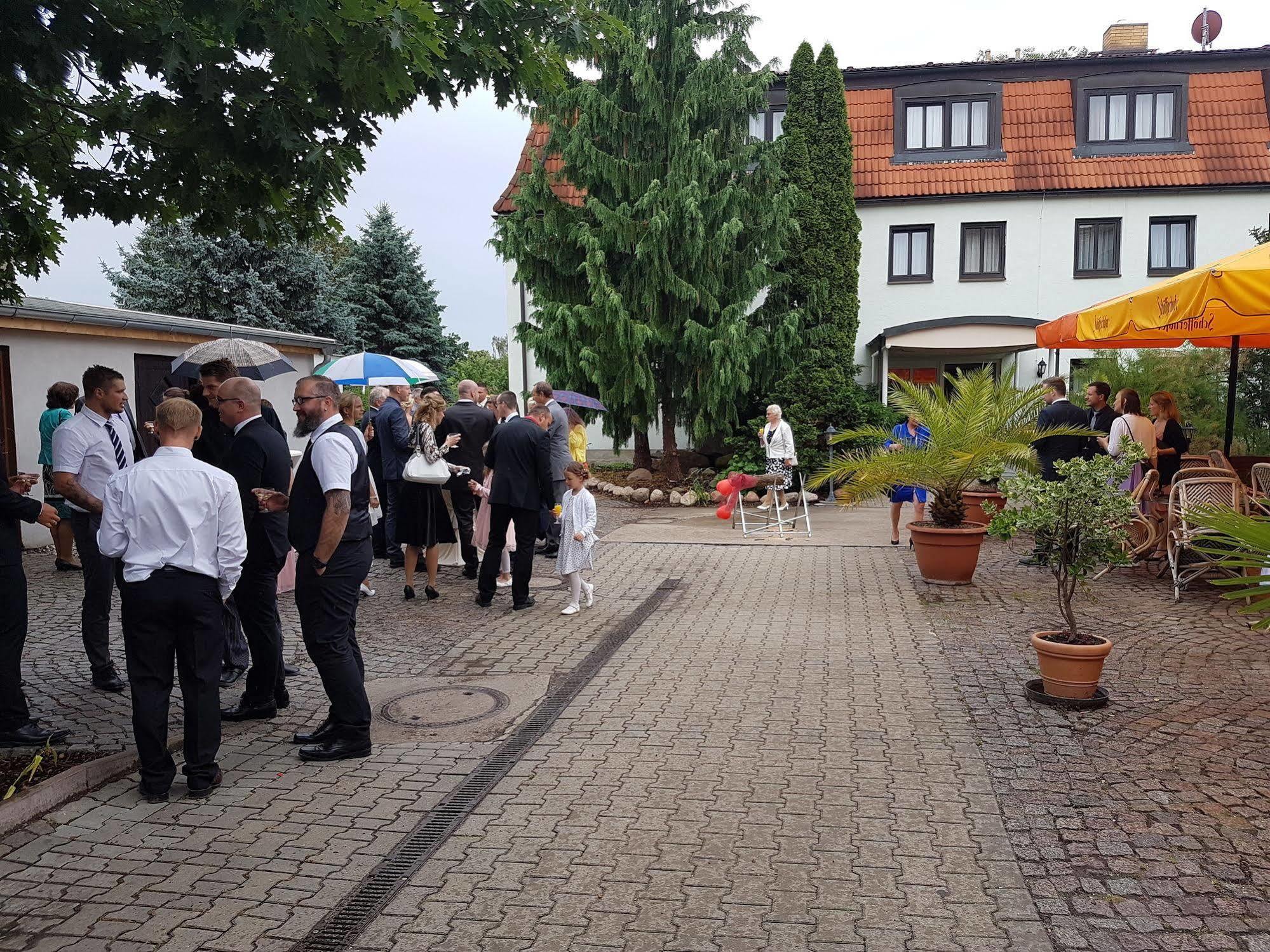 Hotel Bad Schmiedeberger Hof Exterior foto